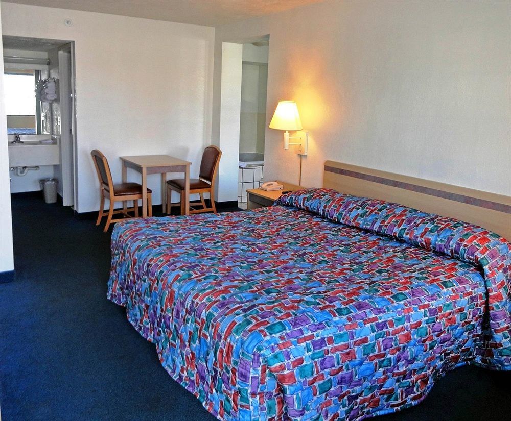 Days Inn By Wyndham Indianapolis South Eksteriør bilde