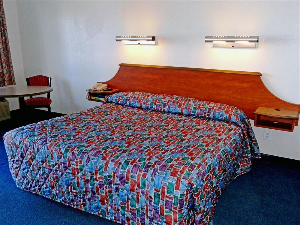 Days Inn By Wyndham Indianapolis South Eksteriør bilde