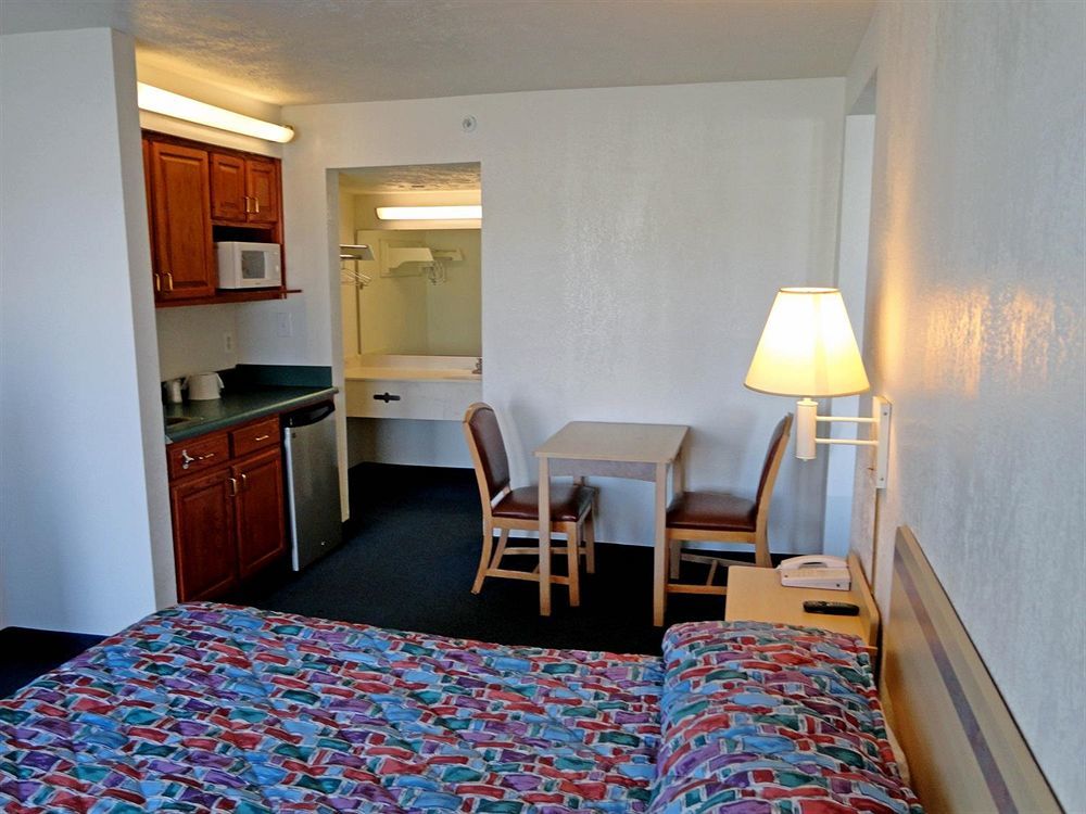 Days Inn By Wyndham Indianapolis South Eksteriør bilde
