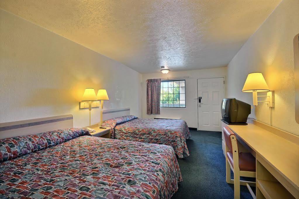 Days Inn By Wyndham Indianapolis South Eksteriør bilde