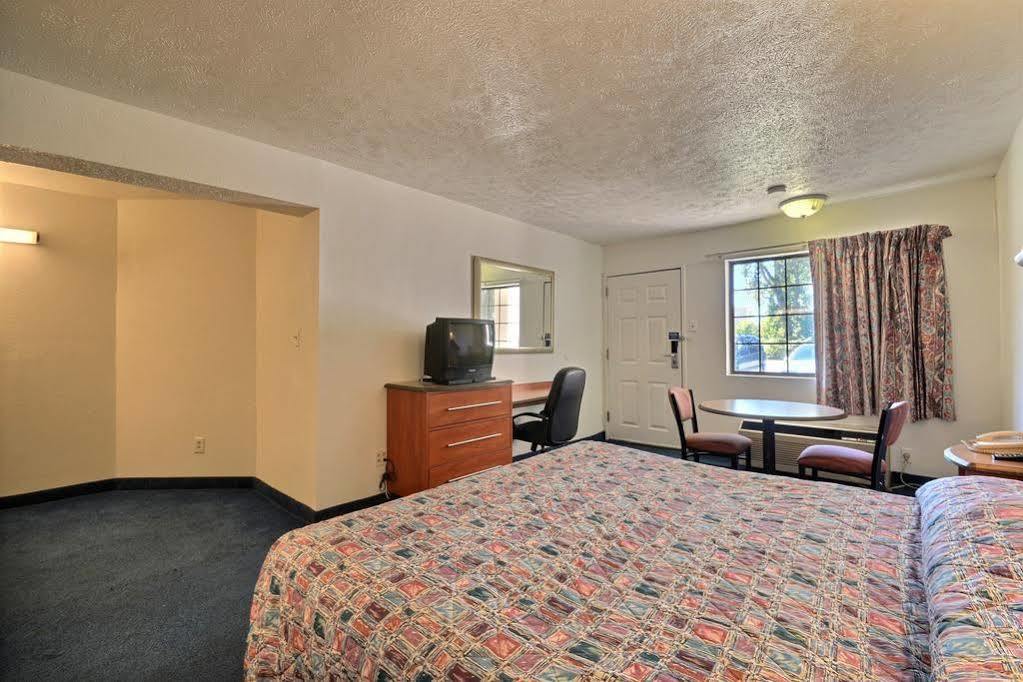 Days Inn By Wyndham Indianapolis South Eksteriør bilde