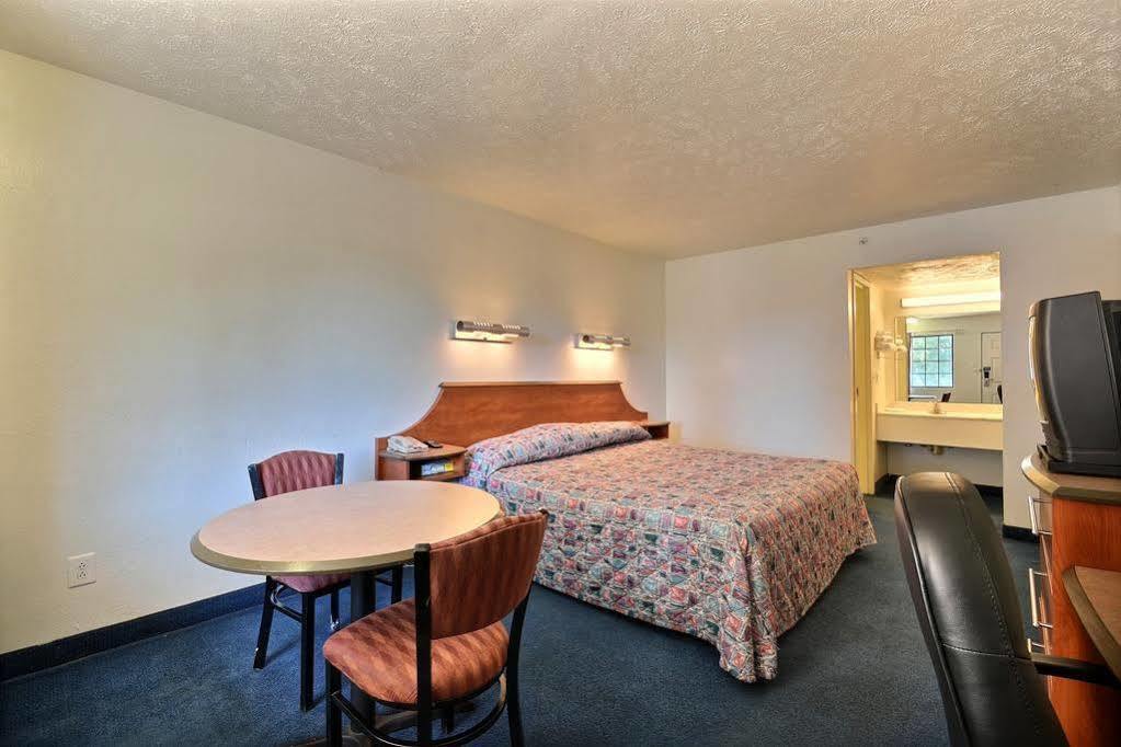 Days Inn By Wyndham Indianapolis South Eksteriør bilde